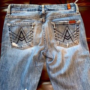 7 For All Mankind A Pocket Bootcut Jeans! Size 26